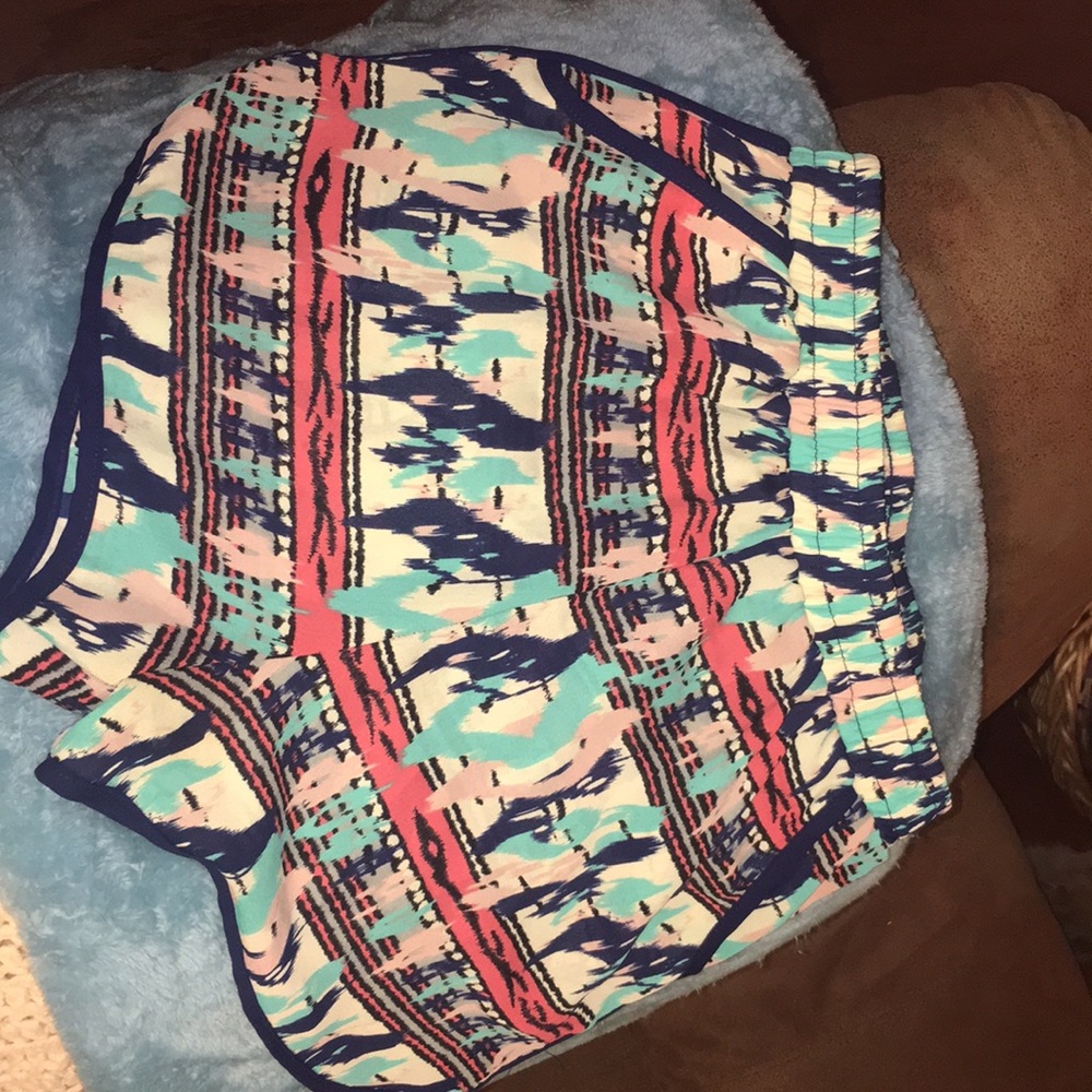 Size medium boutique shorts